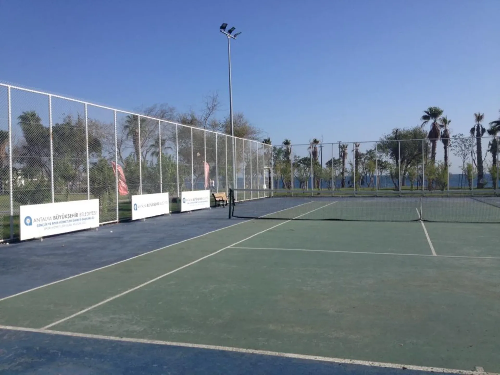 Beach Park Tenis kortları - Antalya Tenis Kortu